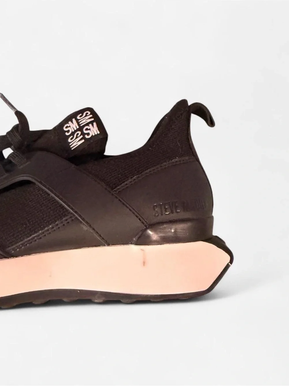 Men's Black and white Athletic Sneakers - Stylish Everyday Comfort